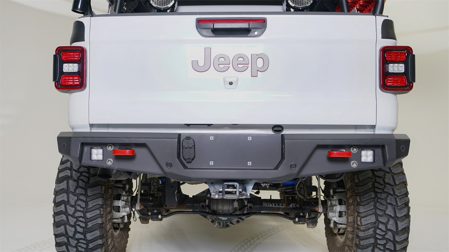 JEEP_JT20_Y1952_REAR_CLOSEUP.jpg