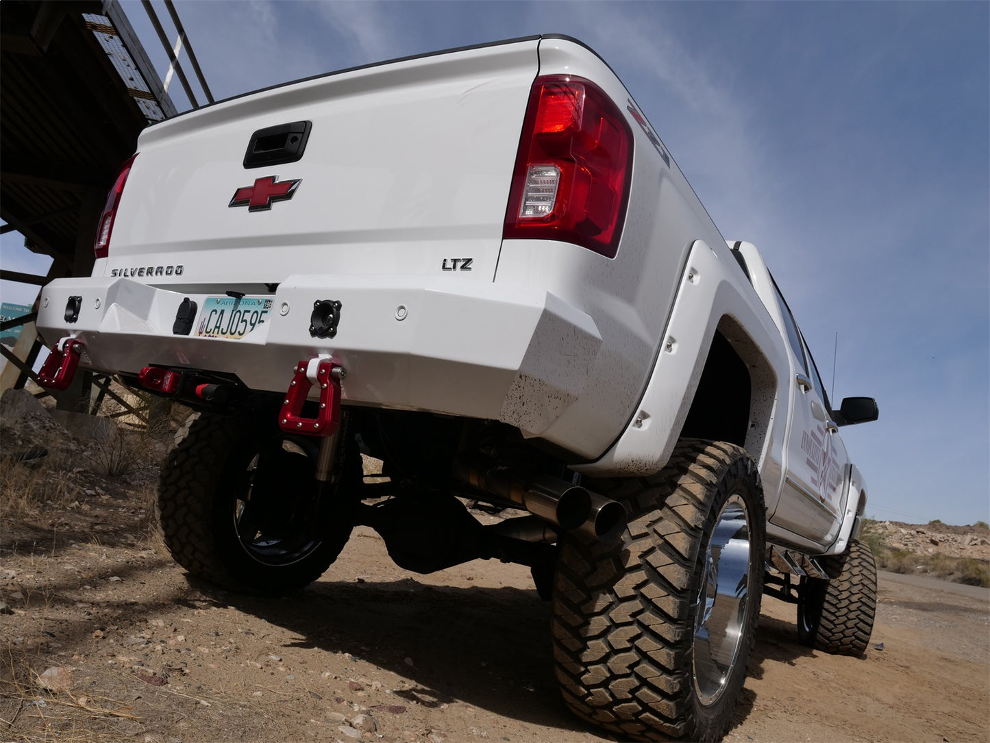 ici-alumilite-bumper-rbm95chn-lifestyle4.jpg