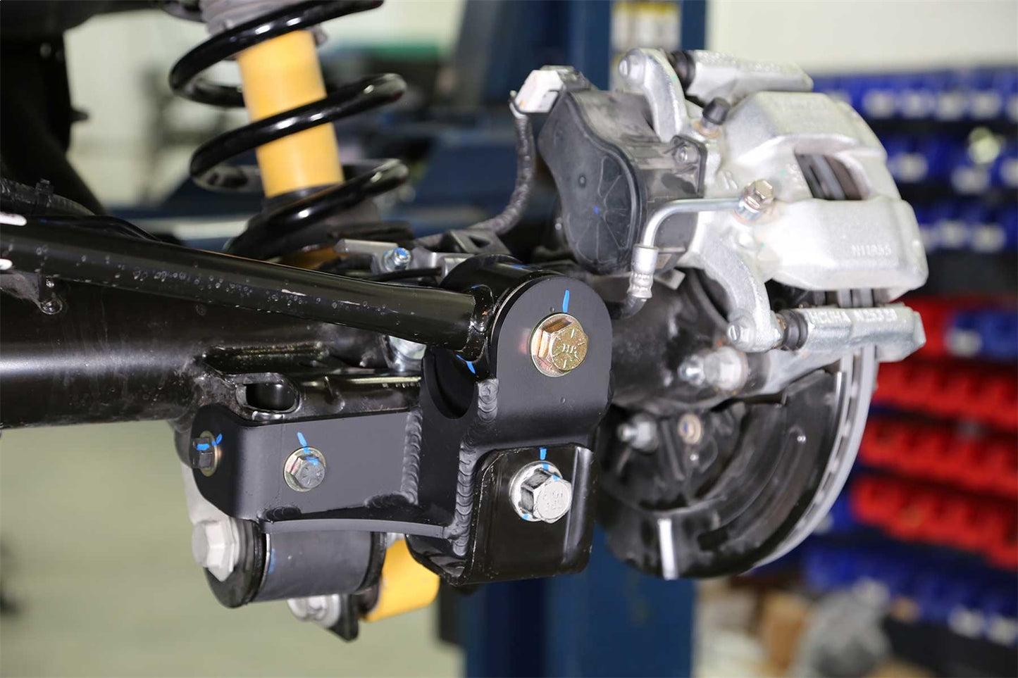 k2383-trackbar-bracket.jpg