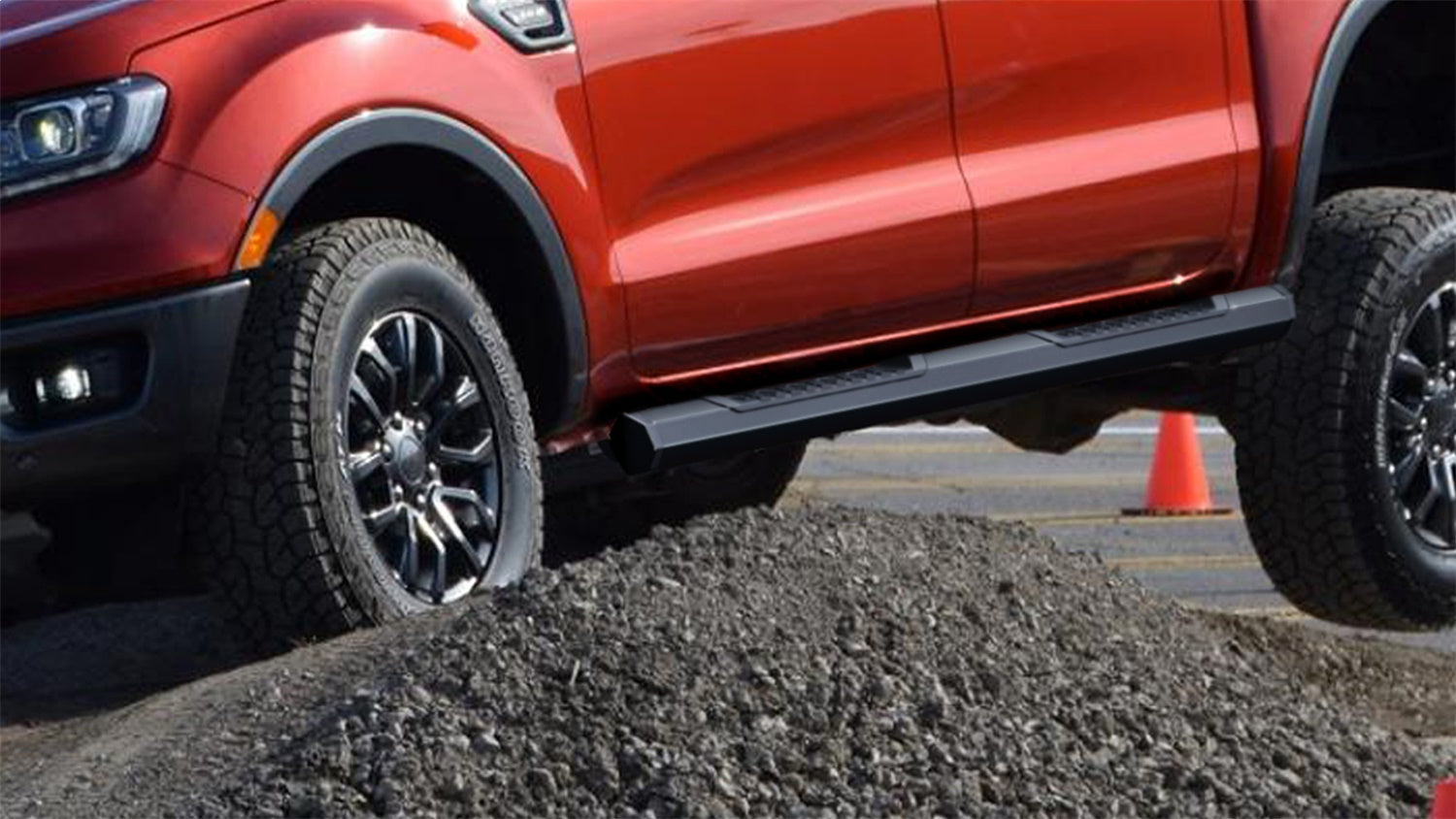 2019Ford_Ranger_OctoBoardClose.jpg