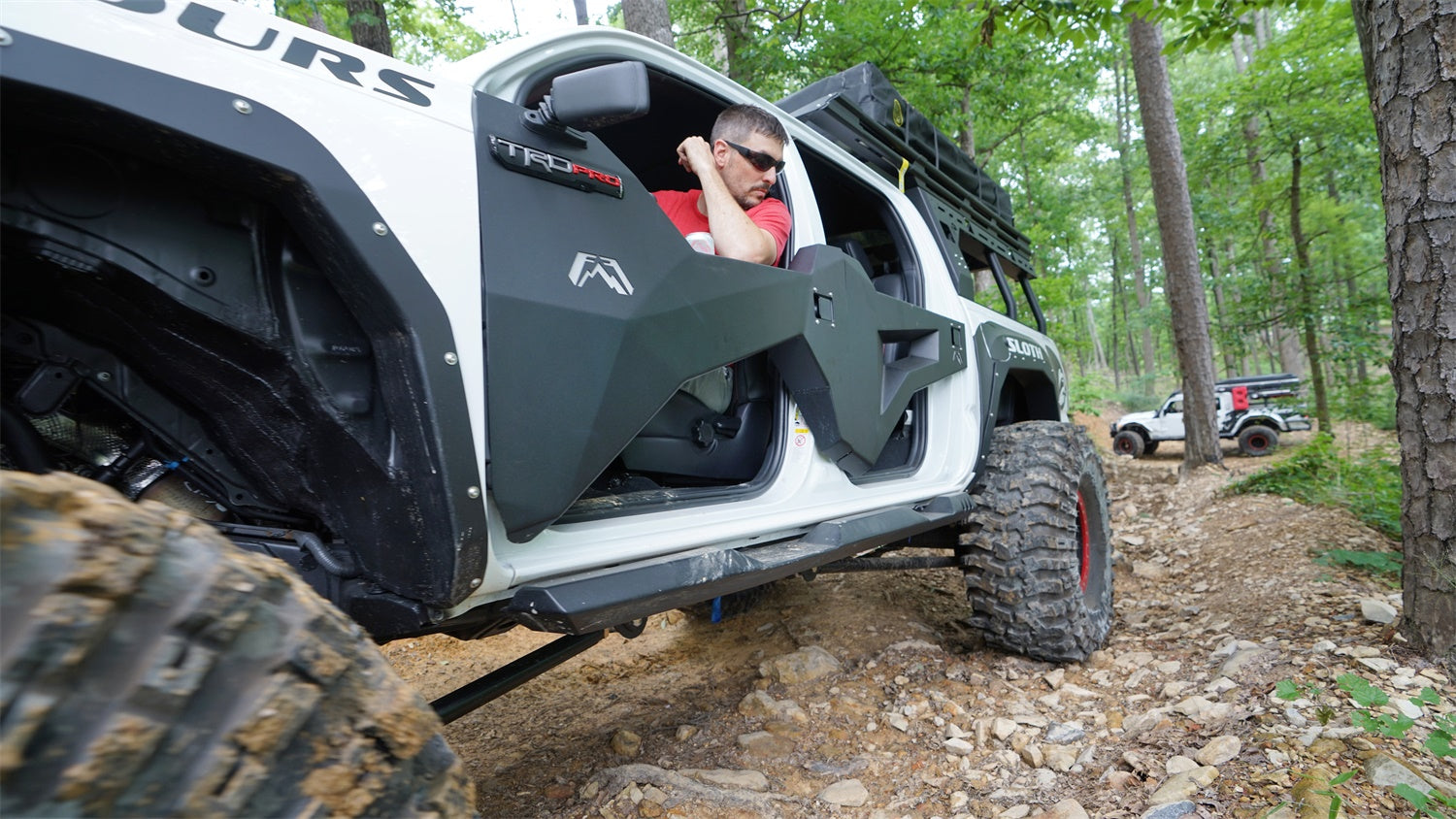 LIFESTYLE_TT1030_DRVR_SIDE_1.jpg