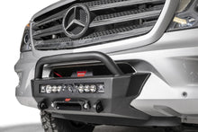 LOAD_MB17_N4652_1_ANGLE.jpg