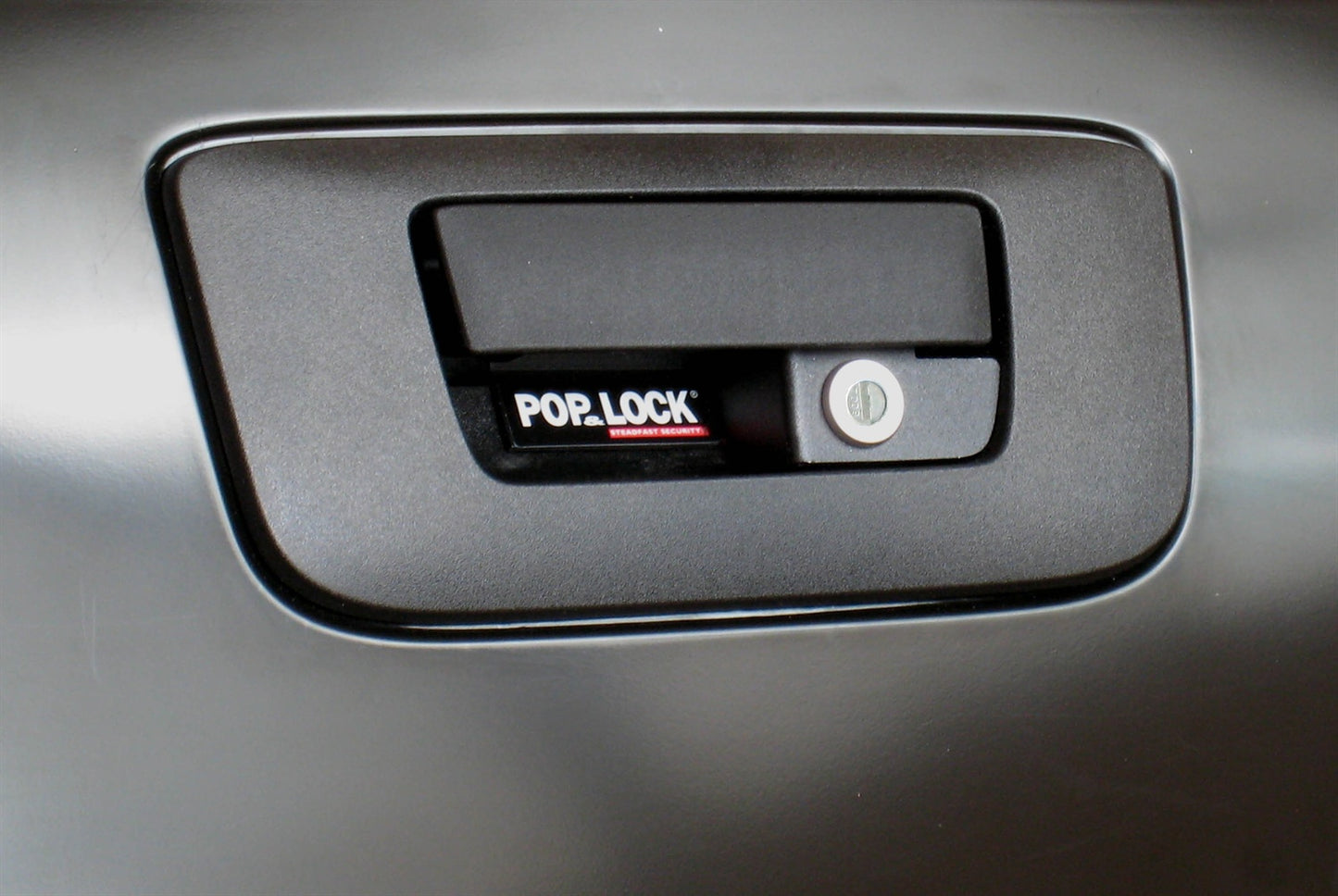 PL1300_Black_on_Tailgate.jpg